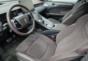 Подержанный автомобиль Wey 05 2023 года (9 фото)