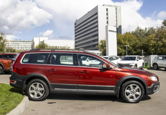 Подержанный автомобиль Volvo XC70 2010 года (4 фото)
