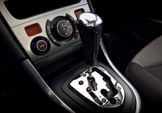 Подержанный автомобиль Peugeot 308 Hatchback 2010 года (27 фото)