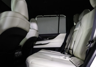 Подержанный автомобиль Lexus LX 2022 года (11 фото)