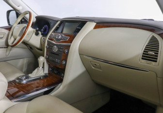 Подержанный автомобиль Infiniti QX80 2014 года (10 фото)