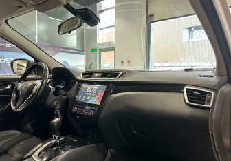 Подержанный автомобиль Nissan Qashqai 2016 года (10 фото)