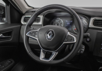 Подержанный автомобиль Renault Arkana 2019 года (15 фото)