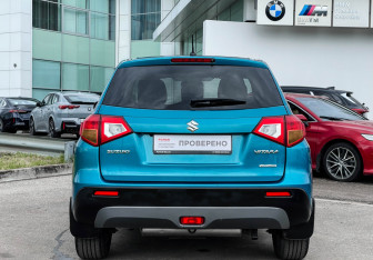 Подержанный автомобиль Suzuki Vitara 2016 года (6 фото)