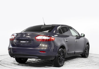 Подержанный автомобиль Renault Fluence 2012 года (5 фото)
