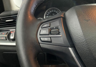 Подержанный автомобиль BMW X3 2016 года (16 фото)