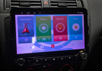 Подержанный автомобиль Volkswagen Jetta Sedan 2013 года (19 фото)