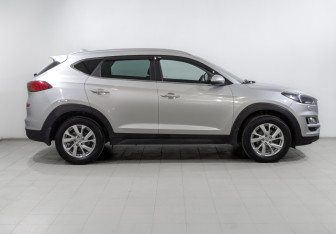 Подержанный автомобиль Hyundai Tucson 2019 года (4 фото)