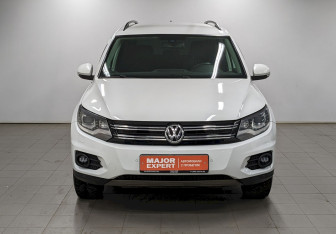 Подержанный автомобиль Volkswagen Tiguan 2014 года (2 фото)