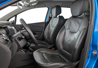 Подержанный автомобиль Renault Kaptur 2016 года (20 фото)