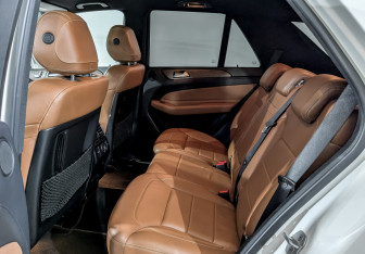 Подержанный автомобиль Mercedes-Benz GLE 2016 года (12 фото)