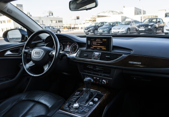 Подержанный автомобиль Audi A6 Sedan 2012 года (14 фото)