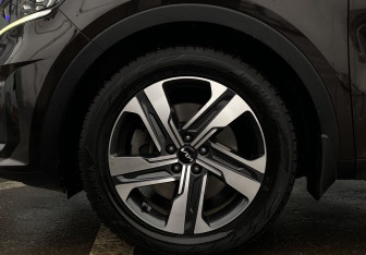 Подержанный автомобиль Kia Sorento 2021 года (9 фото)
