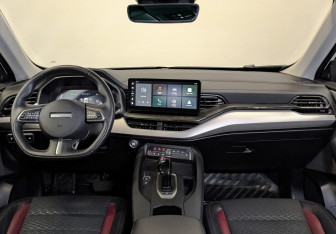 Подержанный автомобиль Haval F7 2023 года (14 фото)