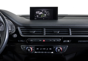 Подержанный автомобиль Audi Q7 2018 года (14 фото)