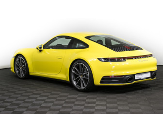 Подержанный автомобиль Porsche 911 Coupe 2019 года (5 фото)