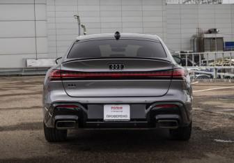 Подержанный автомобиль Audi A5 Liftback 2025 года (7 фото)