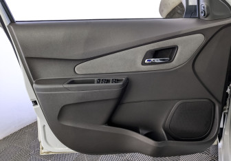 Подержанный автомобиль Ravon R4 2017 года (19 фото)