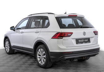 Подержанный автомобиль Volkswagen Tiguan 2017 года (7 фото)