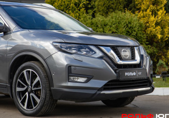 Подержанный автомобиль Nissan X-Trail 2021 года (17 фото)