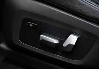 Подержанный автомобиль BMW X3 2021 года (14 фото)