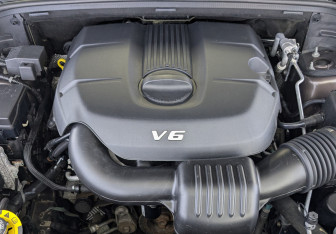 Подержанный автомобиль Jeep Grand Cherokee 2018 года (9 фото)