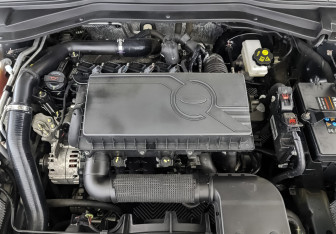 Подержанный автомобиль JAC J7 2021 года (8 фото)