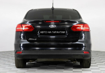 Подержанный автомобиль Ford Focus Sedan 2016 года (4 фото)