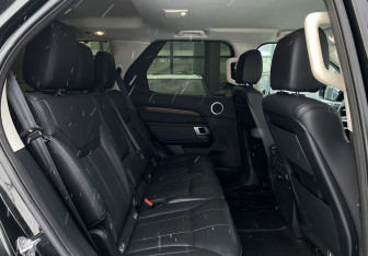 Подержанный автомобиль Land Rover Discovery 2017 года (28 фото)