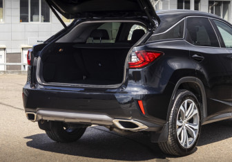 Подержанный автомобиль Lexus RX 2017 года (20 фото)