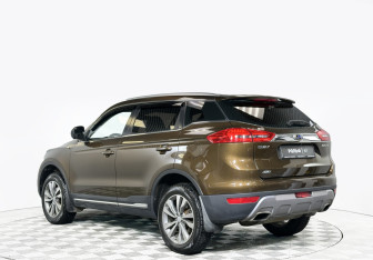 Подержанный автомобиль Geely Atlas 2019 года (7 фото)