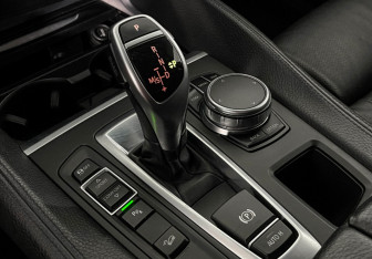 Подержанный автомобиль BMW X6 2016 года (16 фото)
