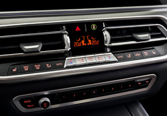 Подержанный автомобиль BMW X5 2020 года (29 фото)