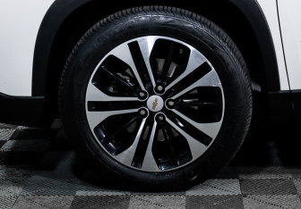 Подержанный автомобиль Chevrolet Captiva 2022 года (15 фото)