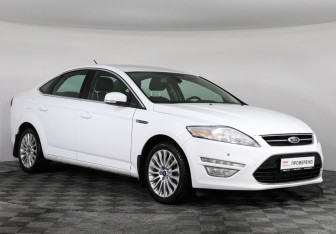 Подержанный автомобиль Ford Mondeo Sedan 2012 года (2 фото)