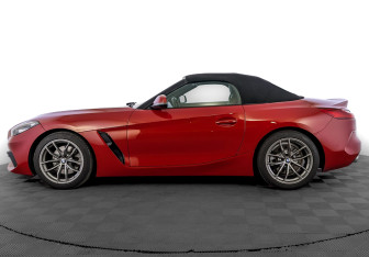 Подержанный автомобиль BMW Z4 Roadster 2019 года (8 фото)