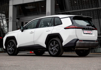 Новый Toyota RAV4 2026 (6 фото)