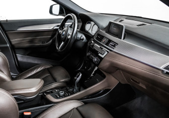 Подержанный автомобиль BMW X2 2018 года (9 фото)