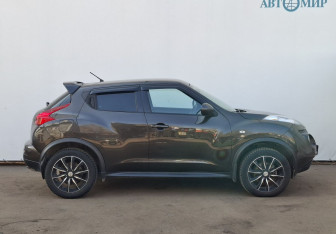 Подержанный автомобиль Nissan Juke 2013 года (4 фото)
