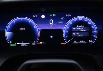 Подержанный автомобиль Toyota Camry Sedan 2025 года (12 фото)