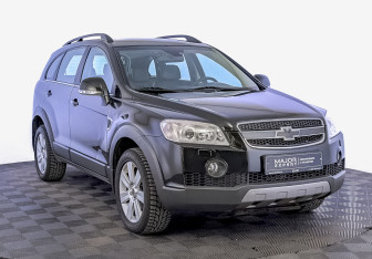 Подержанный автомобиль Chevrolet Captiva 2011 года (3 фото)