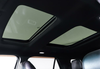 Подержанный автомобиль Ford Explorer 2013 года (22 фото)