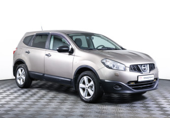 Подержанный автомобиль Nissan Qashqai+2 2011 года (3 фото)