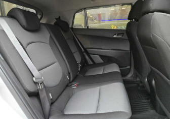 Подержанный автомобиль Hyundai Creta 2018 года (11 фото)