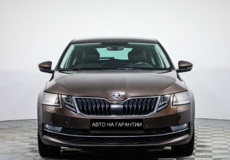 Подержанный автомобиль Skoda Octavia Liftback 2018 года (2 фото)
