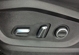 Подержанный автомобиль Exeed LX 2022 года (28 фото)