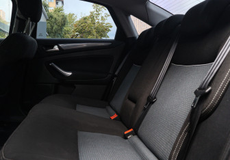 Подержанный автомобиль Ford Mondeo Sedan 2011 года (8 фото)