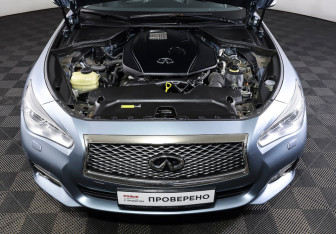 Подержанный автомобиль Infiniti Q50 2016 года (9 фото)