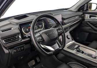 Подержанный автомобиль Exeed VX 2022 года (15 фото)