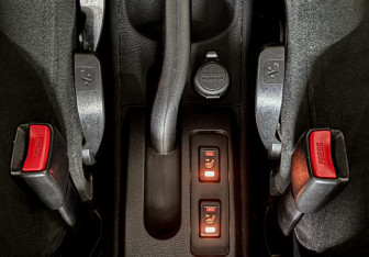 Подержанный автомобиль Nissan Tiida Sedan 2013 года (20 фото)